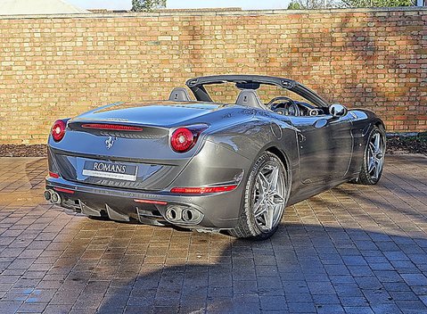Ferrari California T 25