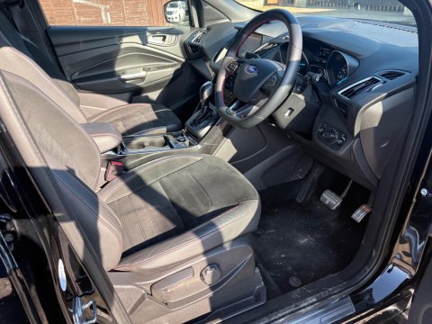 Ford Kuga ST-LINE TDCI 15