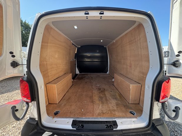 Volkswagen Transporter LWB L2H1 Low Roof Startline T32 Air Con Sensors EURO 6 9