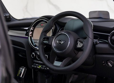 Mini Hatch Electric Level 3 9