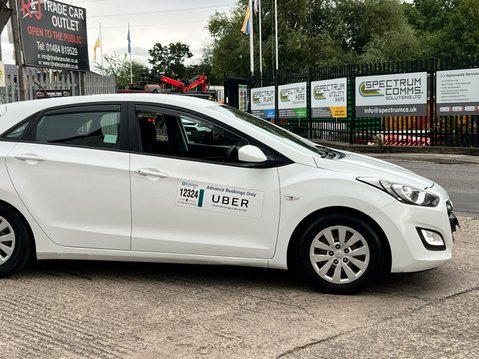 Hyundai i30 CRDI S BLUE DRIVE 20