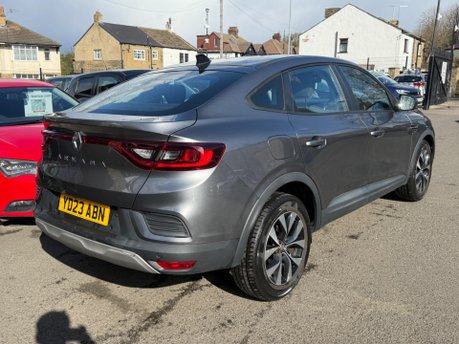 Renault Arkana EVOLUTION TCE MHEV 9