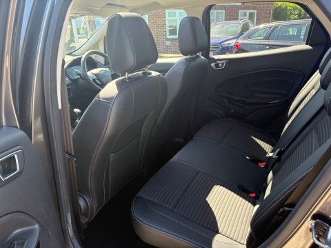 Ford Ecosport TITANIUM 17