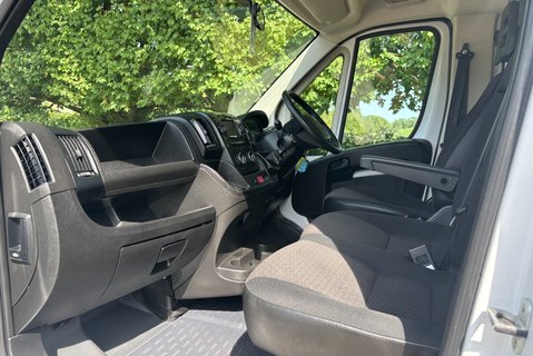 Peugeot Boxer 335 L3 140 ps Drop & Go AKFS Lo Loader - Air Con & Sat Nav 16