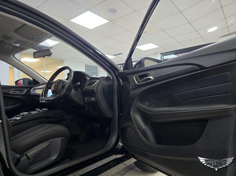 MG MG5 52.5kWh Excite Auto 5dr 44