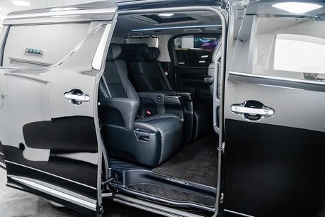 Toyota Alphard 2.5 MPV 2.5 SUV Automatic Petrol 22