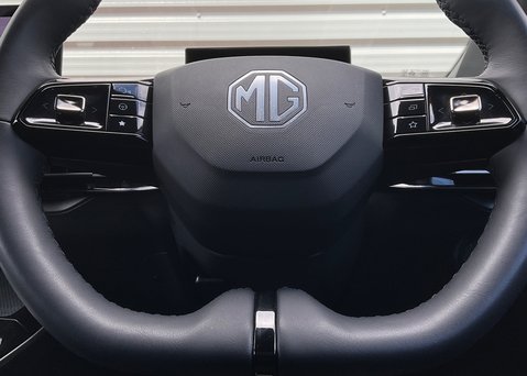 MG MG4 EV 64kWh TROPHY 22