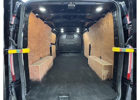 Ford Transit Custom 2.0 300 EcoBlue Limited Panel Van 5dr Diesel Manual L2 H1 Euro 6 (s/s) (130 34