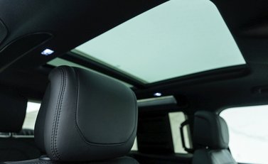 Land Rover Defender 90 V8 Carpathian Edition URBAN 12