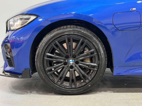 BMW 3 Series 2.0 330e 12kWh M Sport Saloon 4dr Petrol Plug-in Hybrid Auto Euro 6 (s/s) ( 55