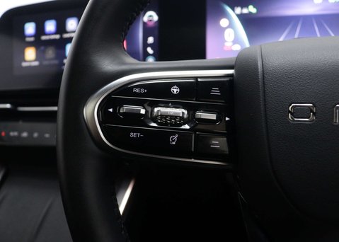 OMODA 5 1.6 5 Noble Auto 5dr 32