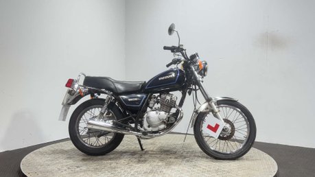 Suzuki GN 1996 CLASSIC 125CC PROJECT BIKE SPARES OR REPAIR LEARNER BIKE 1
