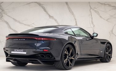 Aston Martin DBS Superleggera 7