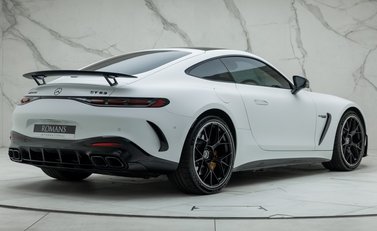 Mercedes-Benz Amg GT 63 Ultimate 6