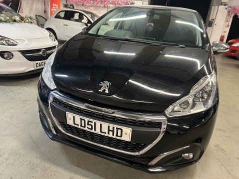 Peugeot 208 ALLURE 8