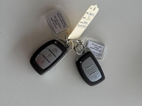 Hyundai i10 1.2 Premium Auto Euro 6 (s/s) 5dr 37