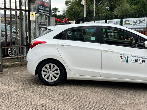 Hyundai i30 CRDI S BLUE DRIVE 19