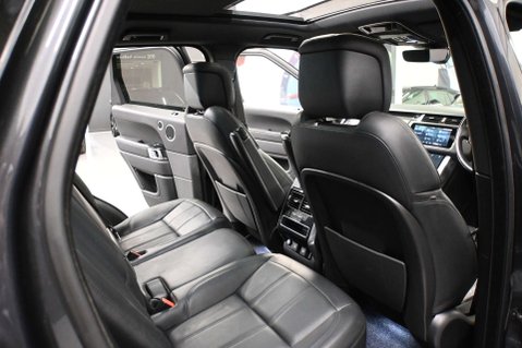 Land Rover Range Rover Sport 3.0 Range Rover Sport HSE Dynamic Black D MHEV Auto 4WD 5dr 22