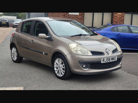Renault Clio DYNAMIQUE 16V 1