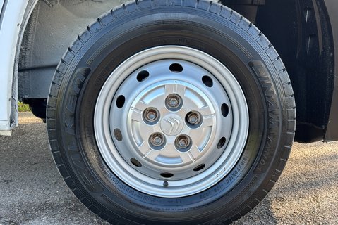 Citroen Relay 35 L3 140 ps BlueHdi Lo Loader Luton - Air Con 26