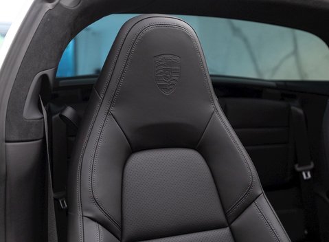 Porsche 911 (992) Targa 4 13