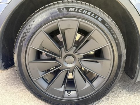 Tesla Model Y (Dual Motor) Long Range SUV 5dr Electric Auto 4WDE (384 bhp) 14