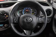 Toyota Yaris VVT-I DESIGN M-DRIVE S TSS 21