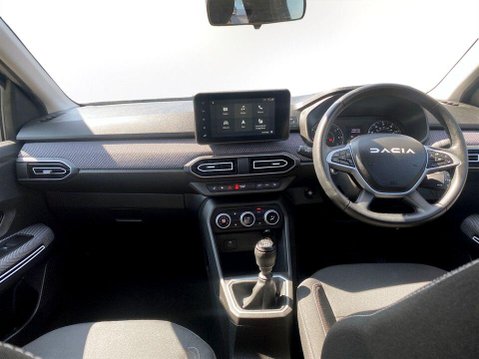 Dacia Jogger 1.0 TCe Extreme SE MPV 5dr Petrol Manual Euro 6 (s/s) (110 ps) 19