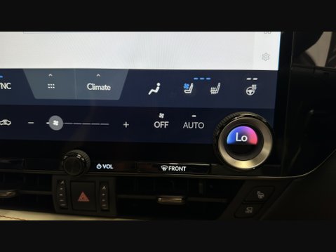 Lexus NX 450H PLUS TAKUMI Pan Roof + Mark Levinson Sound 68