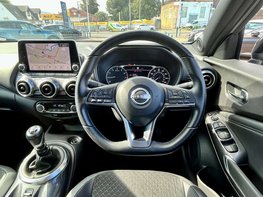 Nissan Juke 1.0 Juke N-Connecta DiG-T 5dr 19