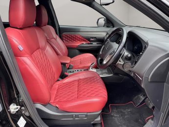 Mitsubishi Outlander 2.4h TwinMotor 13.8kWh 5h CVT 4WD Euro 6 (s/s) 5dr