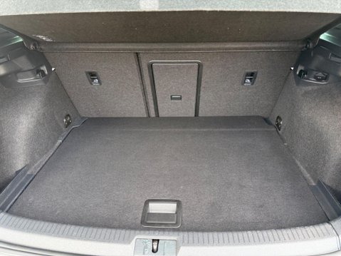 Volkswagen Golf 1.4 TSI BlueMotion Tech ACT R-Line Euro 6 (s/s) 5dr 34