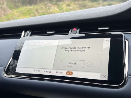 Land Rover Range Rover Evoque 1.5 Range Rover Evoque R-Dynamic SE P300e Auto 4WD 5dr 28