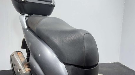 Honda SH300i SH300 2010 300CC PROJECT RUNNING SCOOTER SPARES OR REPAIR BIKE 27