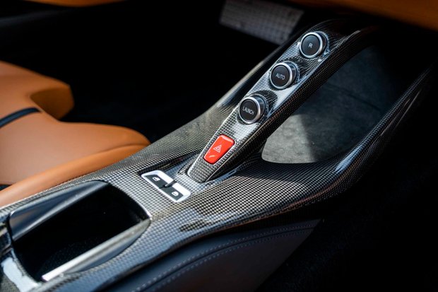 Ferrari 812 Superfast WARRANTY. FULL PPF. CARBON FIBRE INTERIOR & EXTERIOR. FRONT LIFT. 4