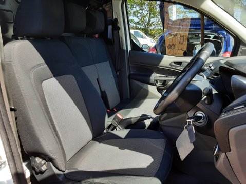 Ford Transit Connect 200 BASE TDCI 10