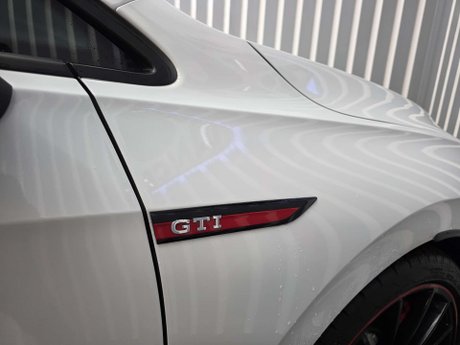 Volkswagen Golf 2.0 TSI GTI Clubsport 45 Hatchback 5dr Petrol DSG Euro 6 (s/s) (300 ps) 33