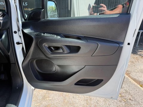 Peugeot Partner BLUEHDI PROFESSIONAL L1 18