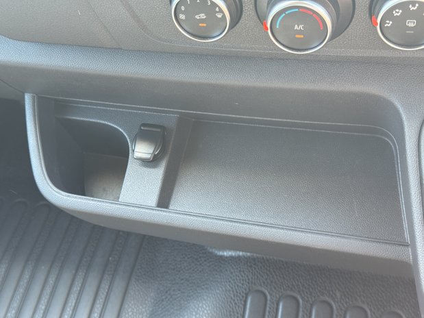 Nissan Interstar MWB L2H2 [SOLD KH] Medium Roof Air Con Nav Sensors EURO 6 36