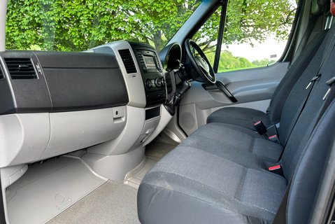 Mercedes-Benz Sprinter 319 V6 Cdi Lwb Hr Panel Van - Air Con / Twin Side Doors / Rear Camera 17