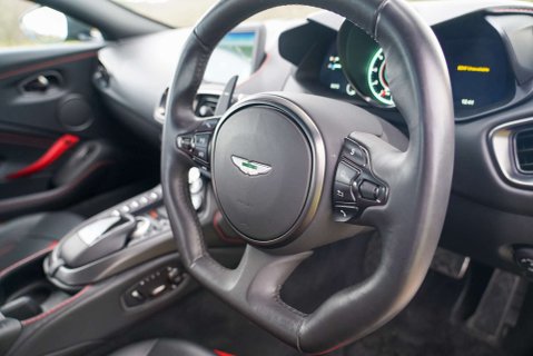 Aston Martin Vantage 4.0 Vantage V8 Auto 3dr 12