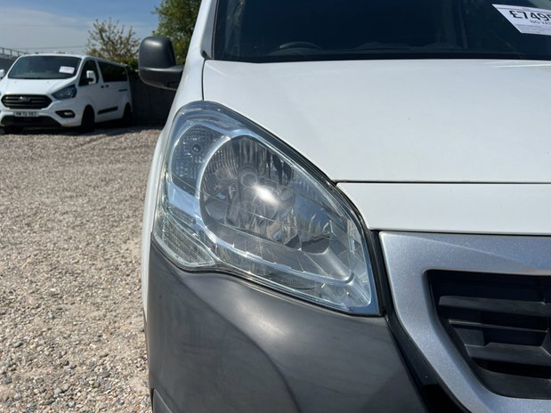 Peugeot Partner SWB L1H1 (SOLD) Low Roof Professional Air Con Sensors EURO 6 NO VAT 22