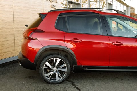 Peugeot 2008 PURETECH S/S GT LINE 7