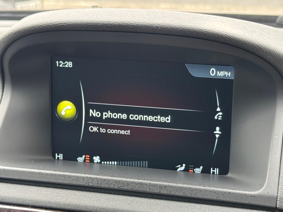 2015 Volvo V70 — image 19