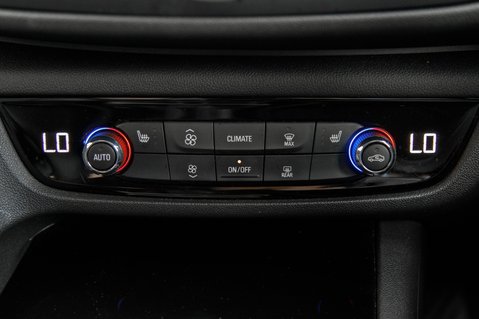 Vauxhall Insignia ELITE NAV 34