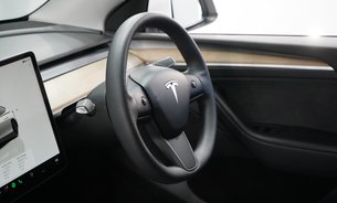 Tesla Model Y RWD 20" Induction Alloys Comfort Suspension GROK AI Ryzen Chip LFP 1 Owner 21