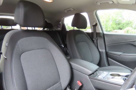 Hyundai KONA 39kWh Premium SUV 5dr Electric Auto (10.5kW Charger) (136 ps) 8