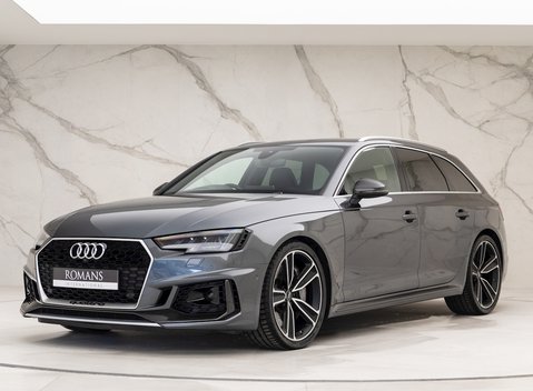 Audi RS4 Avant Carbon Edition 6