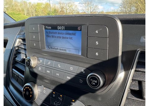 Ford Transit 350 EcoBlue Leader L4 2.0 RWD 2.0 2dr Dropside Manual Diesel 34