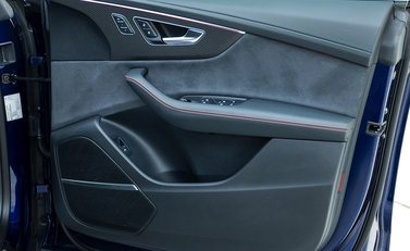 Audi RS Q8 Vorsprung 22